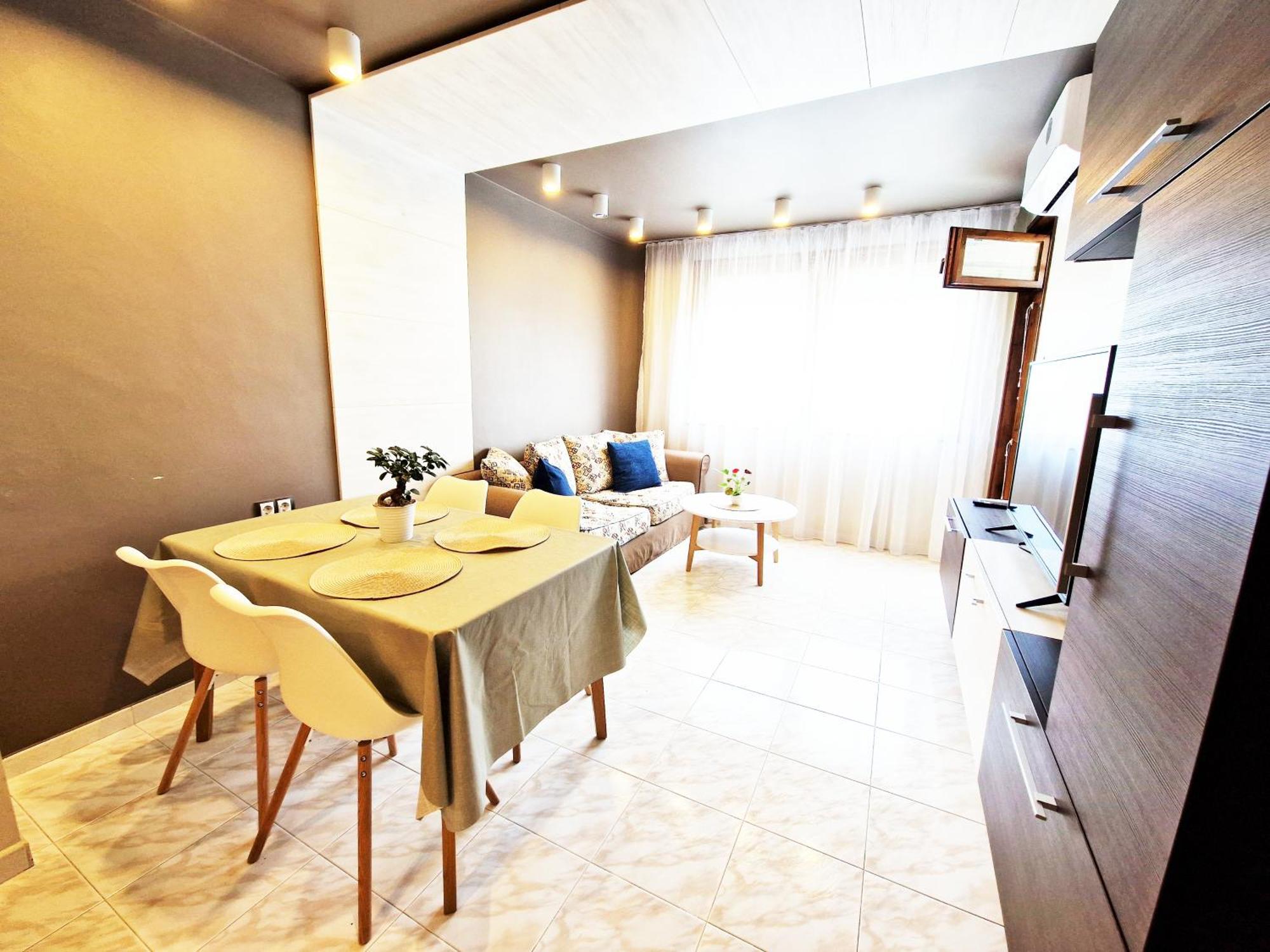 Central Apartment - Spacious Designer Property In Stara Zagora Esterno foto